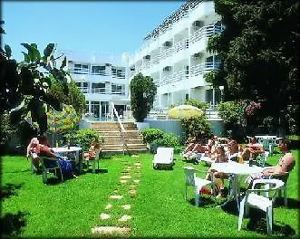 Ertur Hotel マルマリス